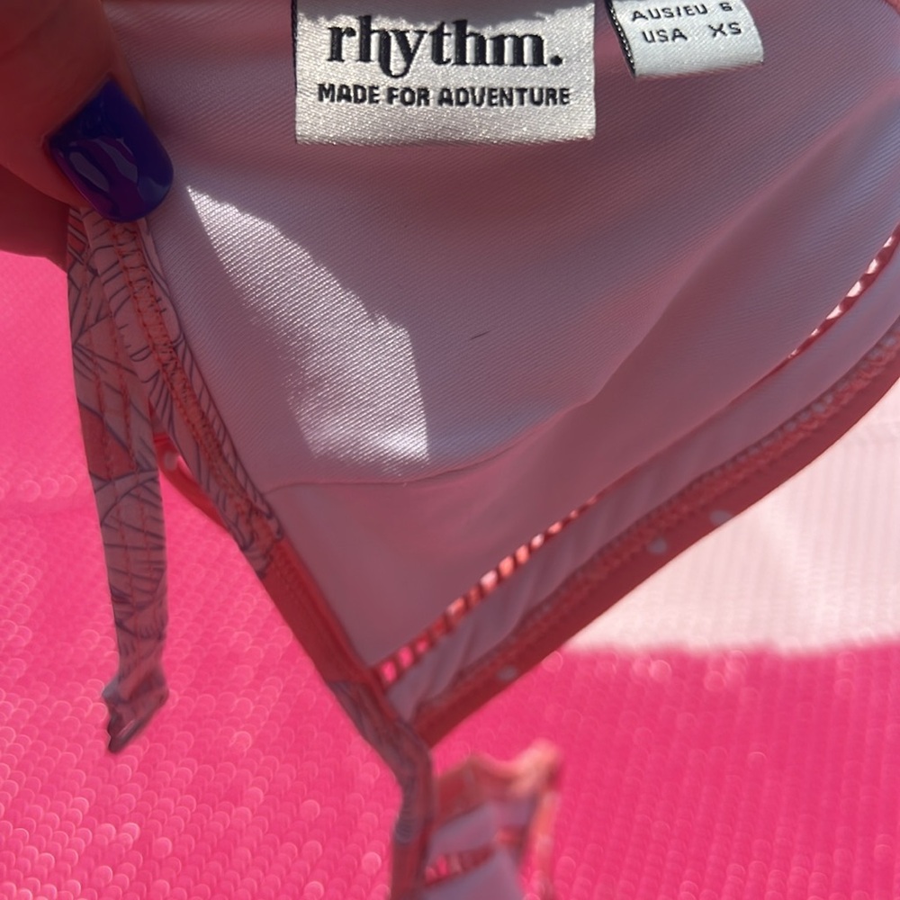 Rhythm swim top size XS - Picture 4 of 5